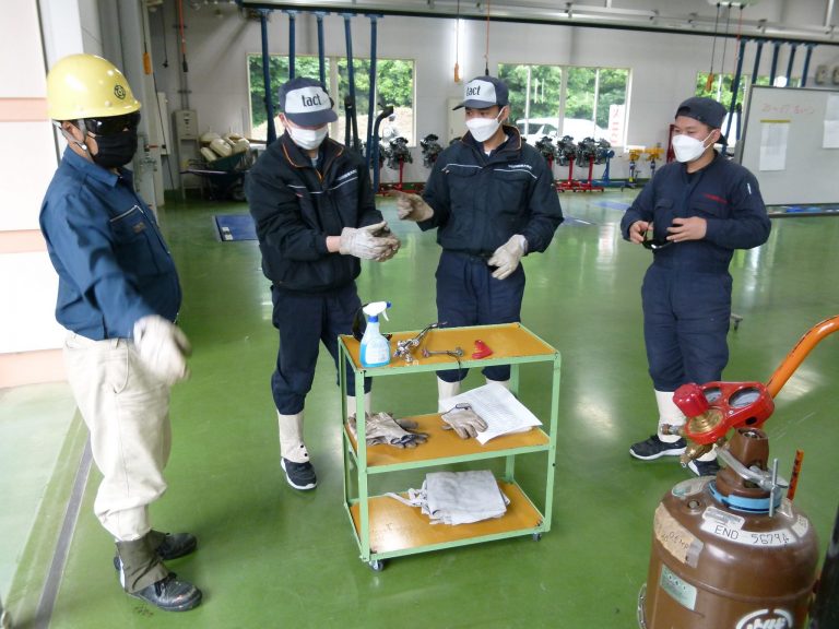 ガス溶接技能講習 学校法人 つくば総合学院 つくば自動車大学校(tact) ガス溶接技能講習 学校法人 つくば総合学院 つくば自動車大学校(tact)